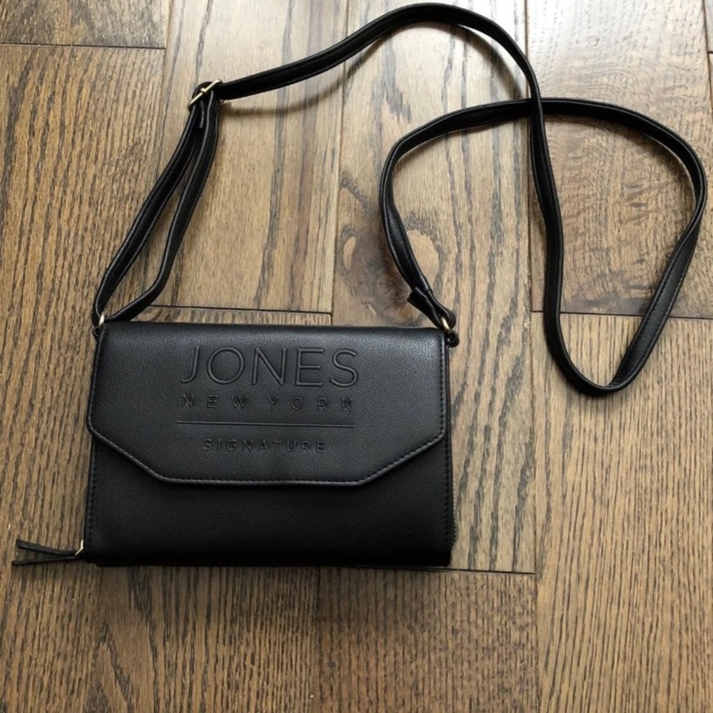 Convertable Crossbody/Clutch Purse - Picture 2 of 7